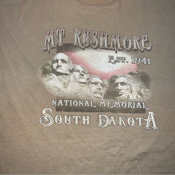 Vintage Mount Rushmore T-Shirt - Picture 3 of 4